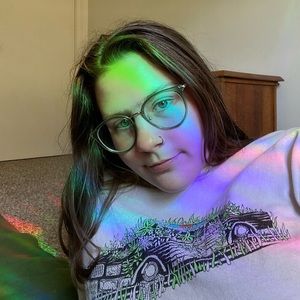 Meet your Posher, Jewel